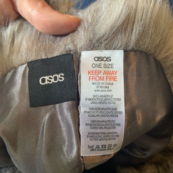 NWOT ASOS Faux Fur Snood - Picture 3 of 3